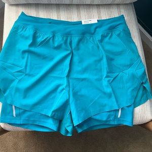 Women’s Old Navy Active Shorts - size large - new with tags